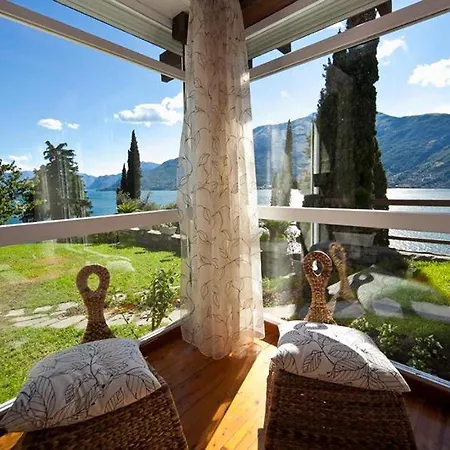 Villa Sleeps 12 With Pool Olgiasca